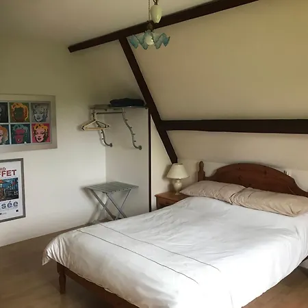 לינה וארוחת בוקר D'hotes De Dompierre 3*